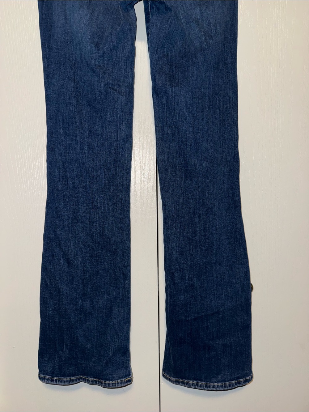 Gap Mid Rise Perfect Bootcut Jeans - Picture 6 of 14